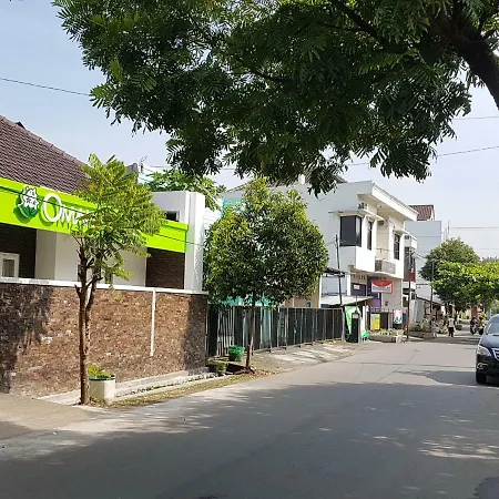 Omah Melati - Vacation Home Surakarta  Exterior photo